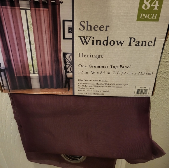 Window panels - Picture 3 of 3